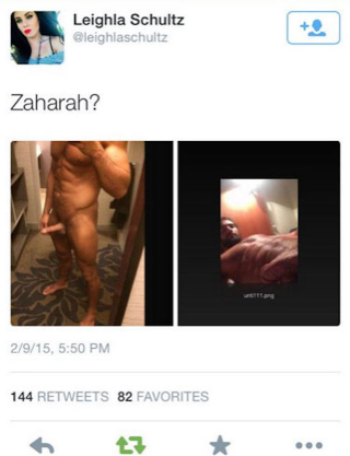 Illustration for article titled WWE Star Seth Rollins Learns To Keep Nude Photos To Himself (NSFW)